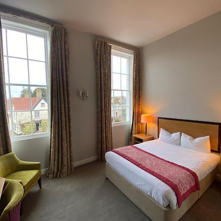 The Riverside House Hotel Mildenhall Bagian luar foto