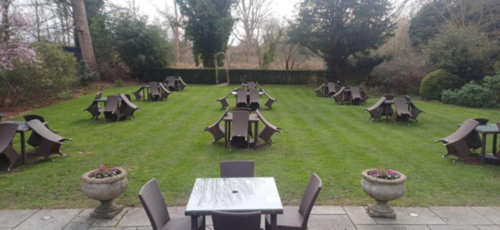 The Riverside House Hotel Mildenhall Bagian luar foto
