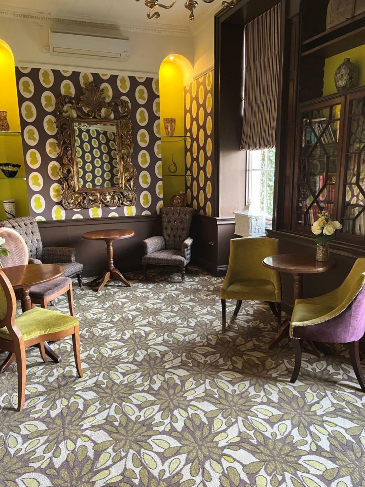 The Riverside House Hotel Mildenhall Bagian luar foto
